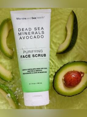 New Dead Sea Minerals Avocado Purifying Face Scrub - Green/White